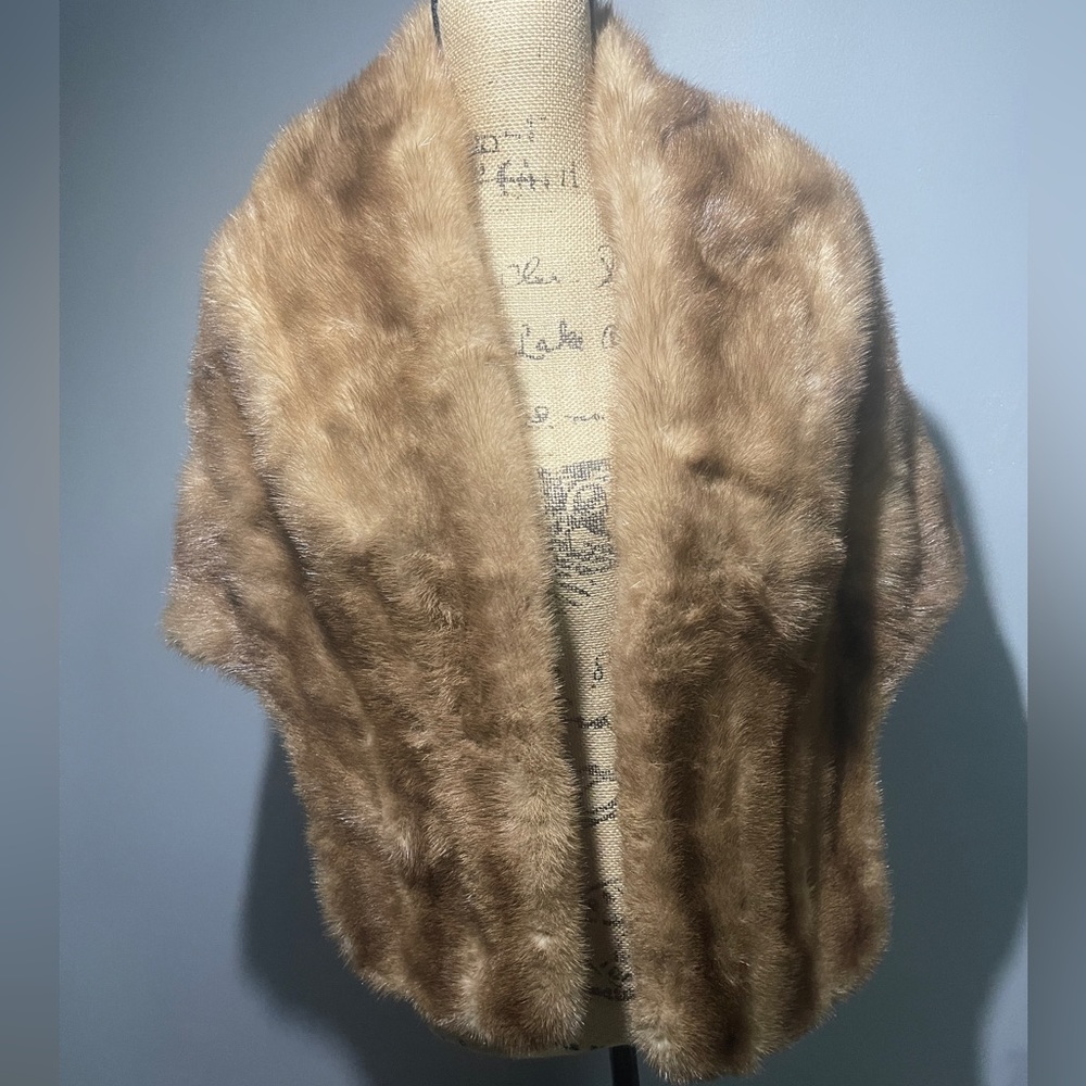 Flimington furs of nj vintage golden mink stole